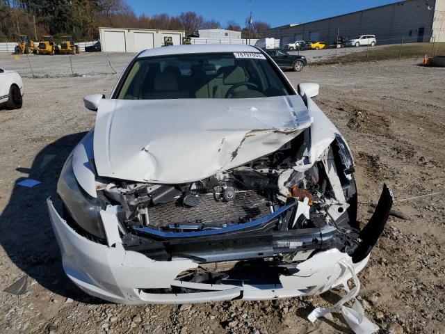 1HGCP26429A026901 - 2009 HONDA ACCORD LXP WHITE photo 5