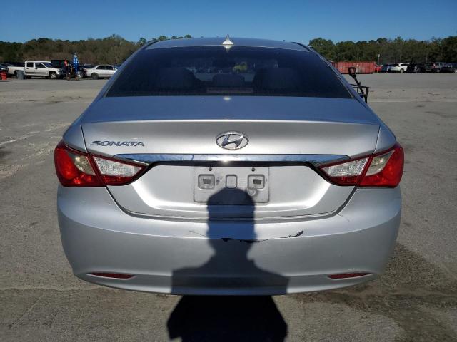 5NPEB4AC1DH562630 - 2013 HYUNDAI SONATA GLS SILVER photo 6