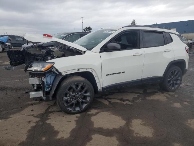 3C4NJDEB1MT562776 - 2021 JEEP COMPASS 80TH EDITION WHITE photo 1