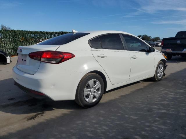 3KPFK4A73JE217705 - 2018 KIA FORTE LX WHITE photo 3