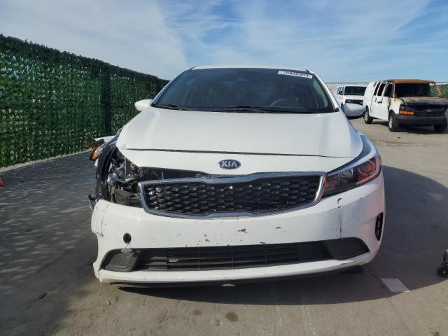 3KPFK4A73JE217705 - 2018 KIA FORTE LX WHITE photo 5