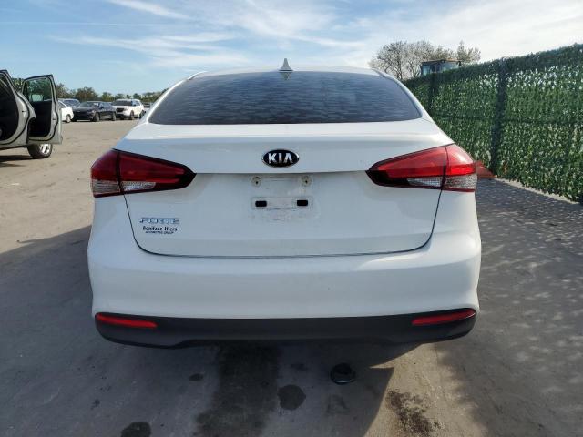 3KPFK4A73JE217705 - 2018 KIA FORTE LX WHITE photo 6