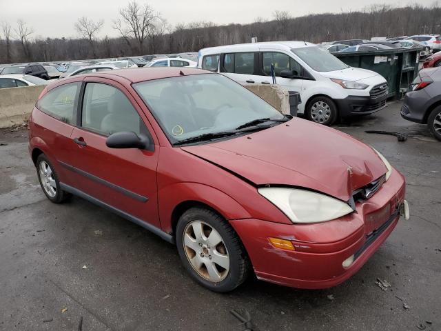 3FAFP31351R226493 - 2001 FORD FOCUS ZX3 RED photo 4