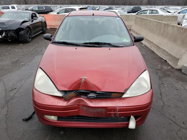 3FAFP31351R226493 - 2001 FORD FOCUS ZX3 RED photo 5