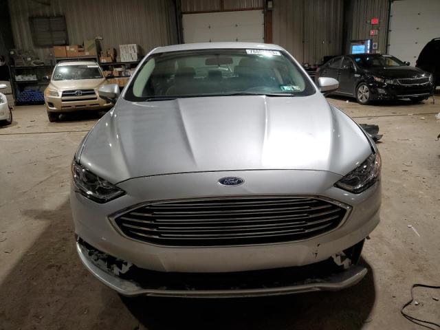 3FA6P0G77JR148890 - 2018 FORD FUSION S SILVER photo 5