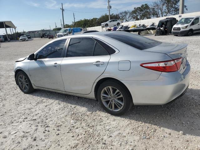 4T1BF1FK5GU171394 - 2016 TOYOTA CAMRY LE SILVER photo 2