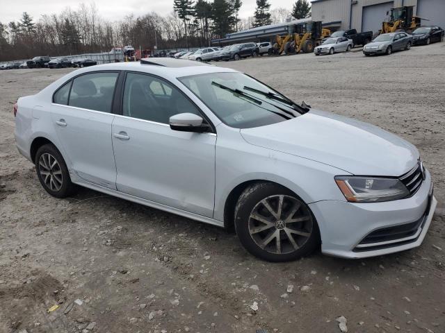 3VWDB7AJ3HM389301 - 2017 VOLKSWAGEN JETTA SE WHITE photo 4