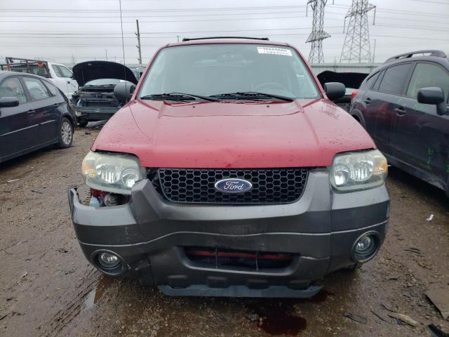 1FMYU93165KA46584 - 2005 FORD ESCAPE XLT RED photo 5