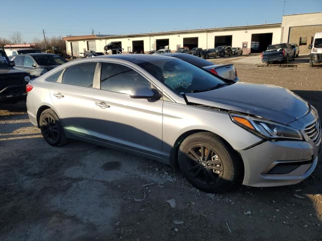 5NPE24AF3FH158693 - 2015 HYUNDAI SONATA SE SILVER photo 4