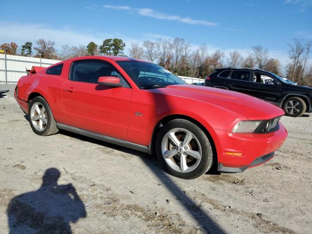 1ZVBP8CHXA5104842 - 2010 FORD MUSTANG GT RED photo 4