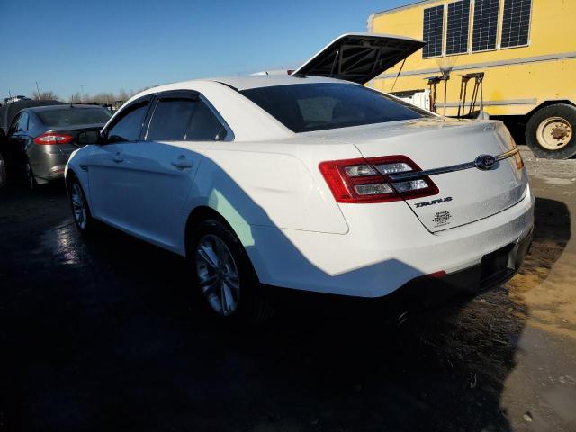 1FAHP2D88KG105556 - 2019 FORD TAURUS SE WHITE photo 2