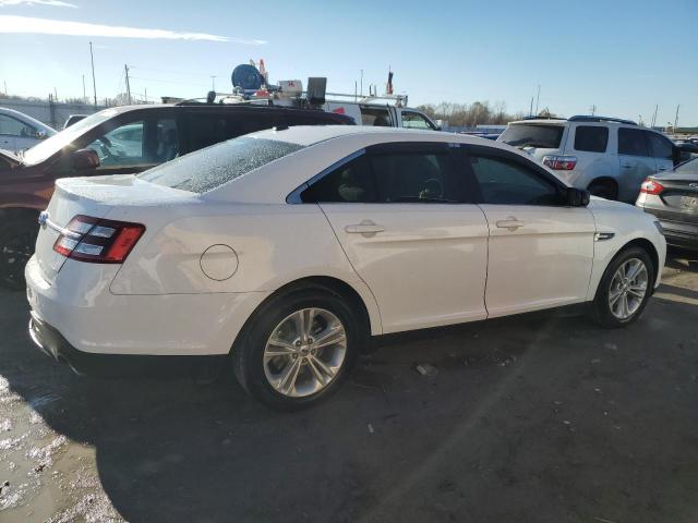 1FAHP2D88KG105556 - 2019 FORD TAURUS SE WHITE photo 3