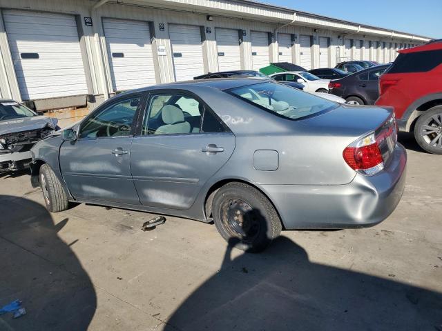 4T1BE32K75U509380 - 2005 TOYOTA CAMRY LE SILVER photo 2