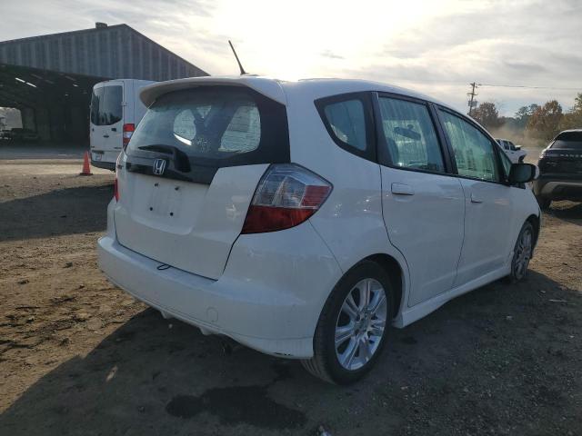 JHMGE88489S054183 - 2009 HONDA FIT SPORT WHITE photo 3