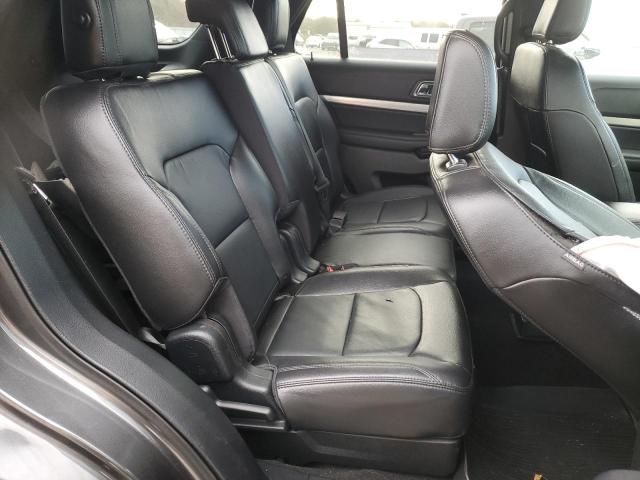 1FM5K8DHXJGC50476 - 2018 FORD EXPLORER XLT GRAY photo 11
