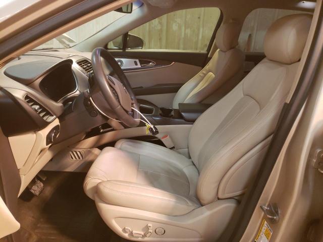 2LMPJ6LP4HBL18155 - 2017 LINCOLN MKX RESERVE CREAM photo 7