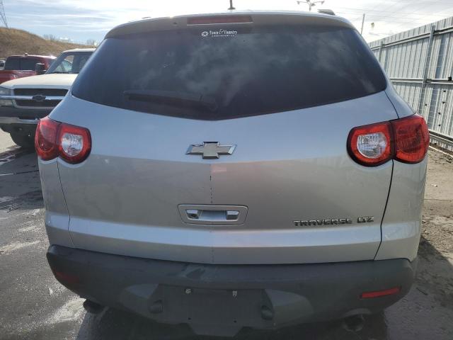 1GNKRLED2BJ133178 - 2011 CHEVROLET TRAVERSE LTZ SILVER photo 6