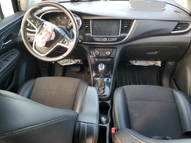 KL4CJASB7JB552626 - 2018 BUICK ENCORE PREFERRED Srebrny zdjęcie 8