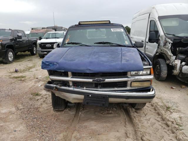 1GTGC29R6WE511534 - 1998 GMC SIERRA C2500 BLUE photo 5