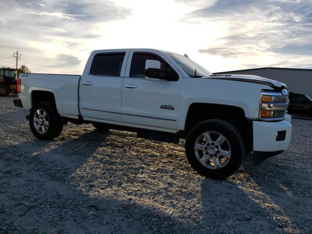 1GC1KXE81FF672354 - 2015 CHEVROLET SILVERADO K2500 HIGH COUNTRY WHITE photo 4