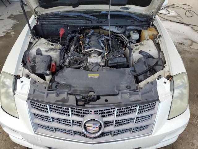 1G6DZ67A680208178 - 2008 CADILLAC STS WHITE photo 11