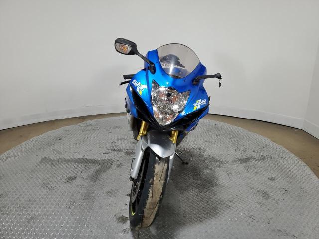 JS1GR7MAXM7100078 - 2021 SUZUKI GSX-R750 BLUE photo 2