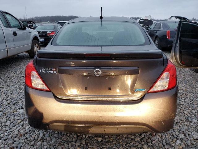 3N1CN7APXFL813458 - 2015 NISSAN VERSA S GRAY photo 6