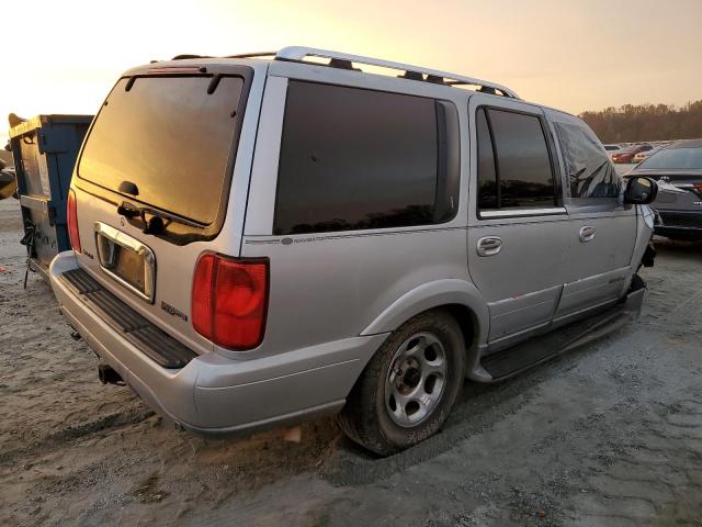 5LMEU27AXYLJ35560 - 2000 LINCOLN NAVIGATOR SILVER photo 3