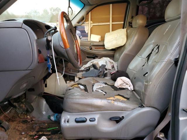 5LMEU27AXYLJ35560 - 2000 LINCOLN NAVIGATOR SILVER photo 7