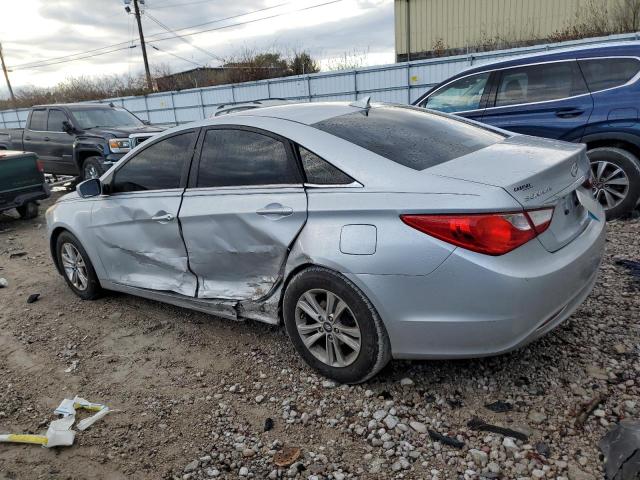 5NPEB4AC8BH078662 - 2011 HYUNDAI SONATA GLS SILVER photo 2