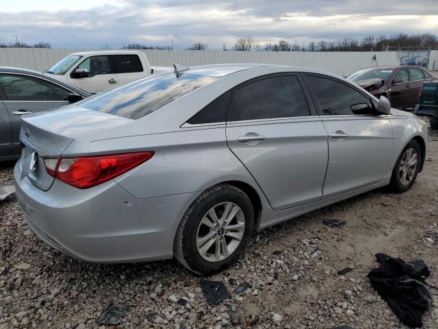 5NPEB4AC8BH078662 - 2011 HYUNDAI SONATA GLS SILVER photo 3