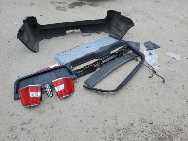 5LMJJ2H57BEJ04335 - 2011 LINCOLN NAVIGATOR შავი ფოტო 13