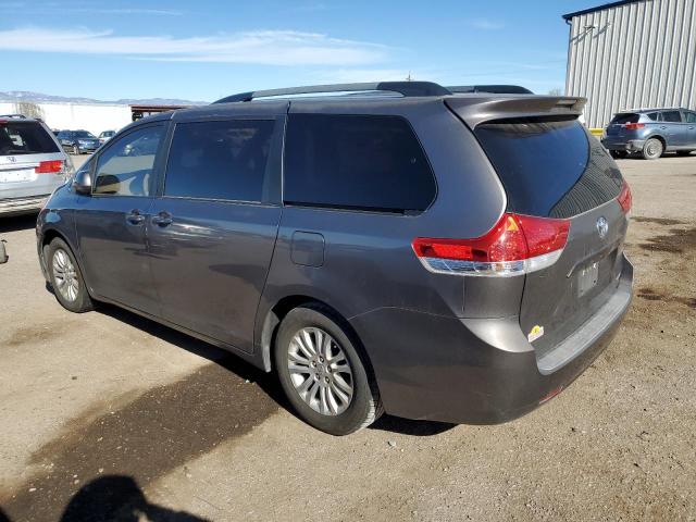 5TDYK3DC3BS005664 - 2011 TOYOTA SIENNA XLE CHARCOAL photo 2