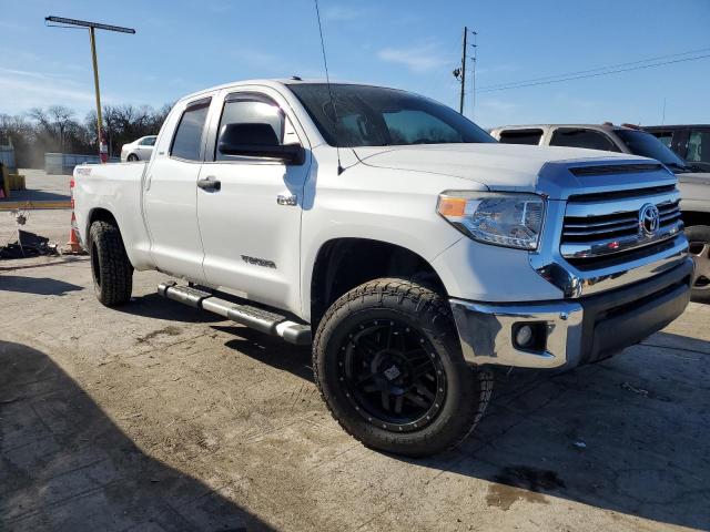 5TFUW5F13HX614508 - 2017 TOYOTA TUNDRA DOUBLE CAB SR/SR5 WHITE photo 4