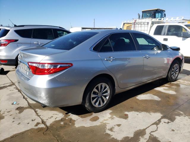 4T1BF1FK5FU486677 - 2015 TOYOTA CAMRY LE SILVER photo 3