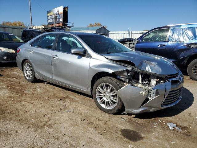 4T4BF1FK7FR477114 - 2015 TOYOTA CAMRY LE SILVER photo 4