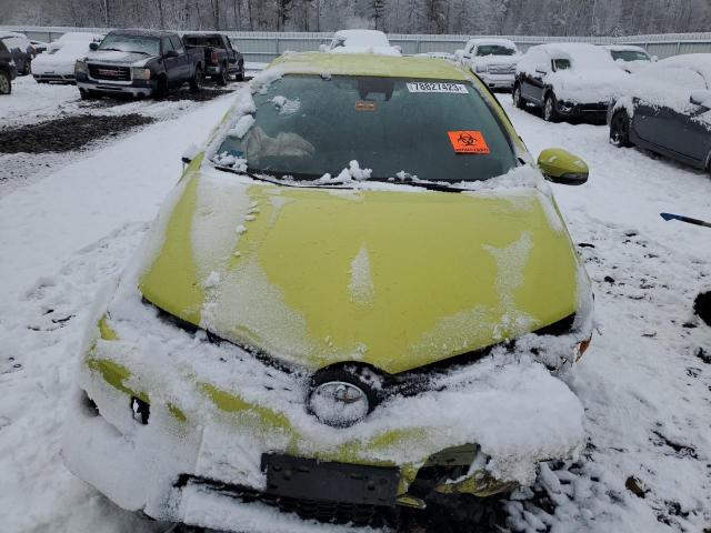 JTNKARJE0HJ532256 - 2017 TOYOTA COROLLA IM YELLOW photo 5