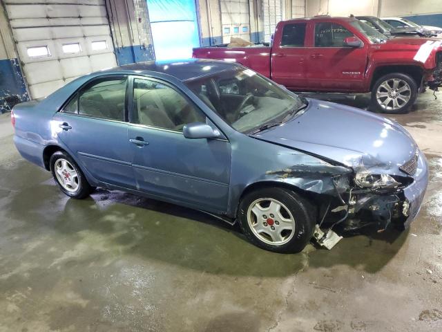 4T1BF32K83U567119 - 2003 TOYOTA CAMRY LE BLUE photo 4