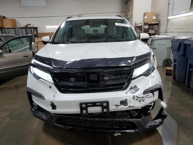 5FNYF6H01MB001335 - 2021 HONDA PILOT ELITE WHITE photo 5