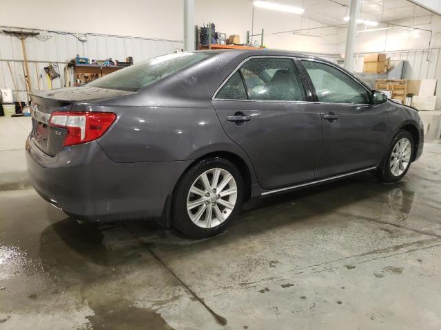 4T4BF1FK6ER367749 - 2014 TOYOTA CAMRY L GRAY photo 3