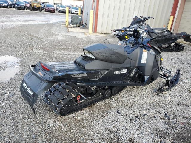 2BPSUTGC5GV000064 - 2016 SKI DOO RENEGADE BLACK photo 4