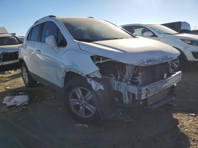 KL7CJLSB3JB675662 - 2018 CHEVROLET TRAX 1LT WHITE photo 4