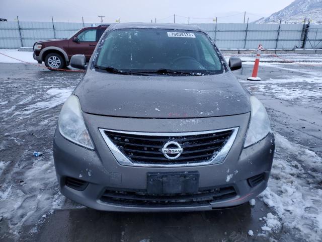 3N1CN7AP8CL902716 - 2012 NISSAN VERSA S GRAY photo 5