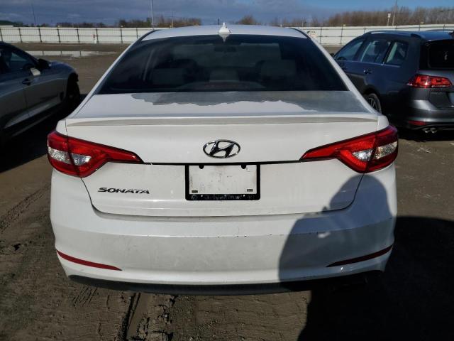 5NPE24AF1FH048337 - 2015 HYUNDAI SONATA SE WHITE photo 6