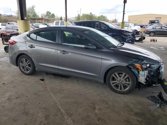 5NPD84LF0JH381886 - 2018 HYUNDAI ELANTRA SEL GRAY photo 4