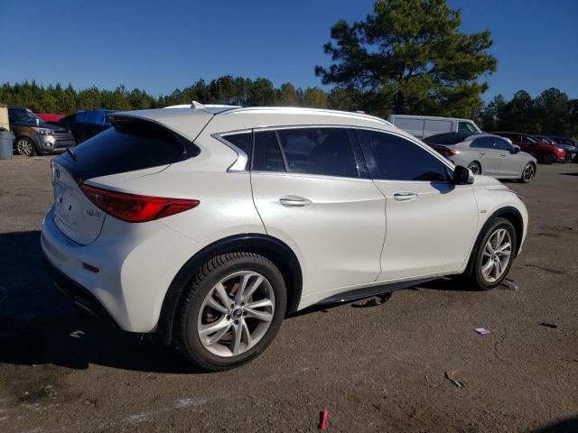 SJKCH5CP2KA008994 - 2019 INFINITI QX30 PURE WHITE photo 3