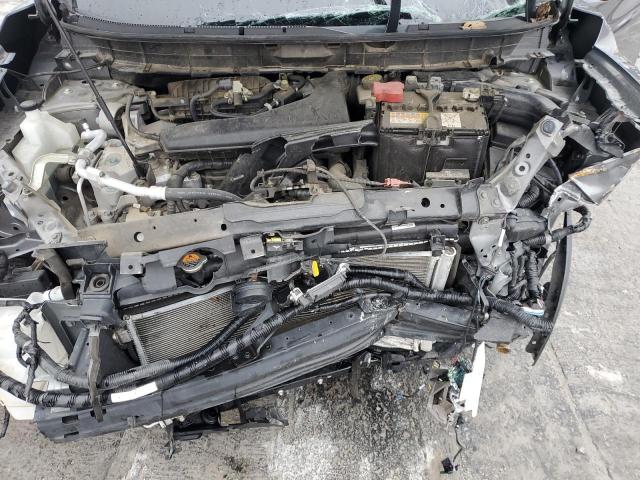 JN8AT2MT3JW469792 - 2018 NISSAN ROGUE S SILVER photo 12