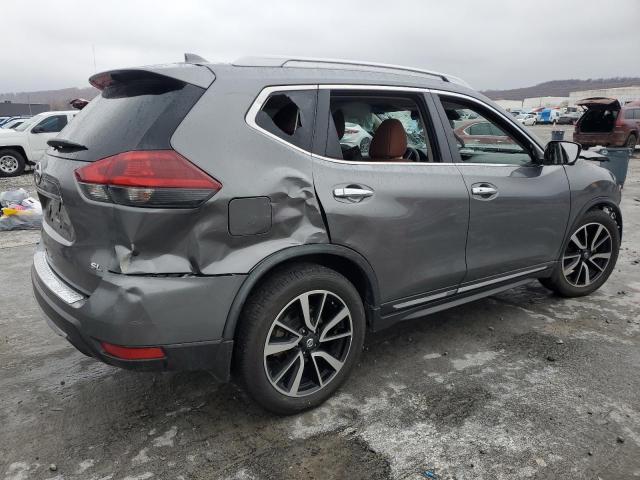 JN8AT2MT3JW469792 - 2018 NISSAN ROGUE S SILVER photo 3