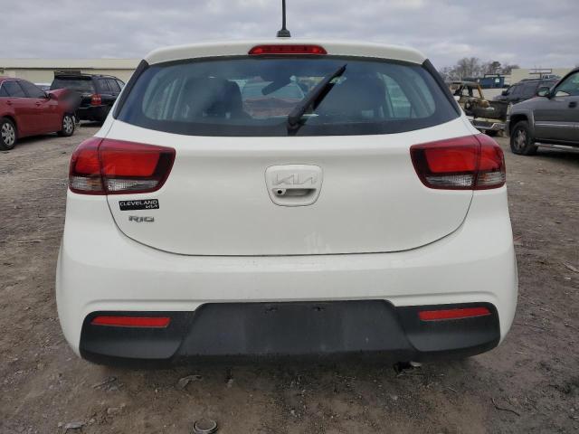 3KPA25AD0NE494307 - 2022 KIA RIO S WHITE photo 6