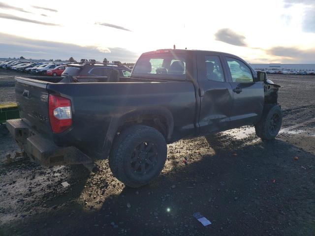 5TFUM5F14HX069618 - 2017 TOYOTA TUNDRA DOUBLE CAB SR/SR5 BLACK photo 3
